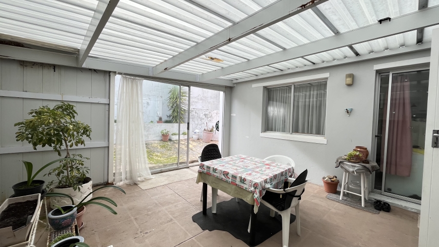 2 Bedroom Property for Sale in Glencairn Heights Western Cape